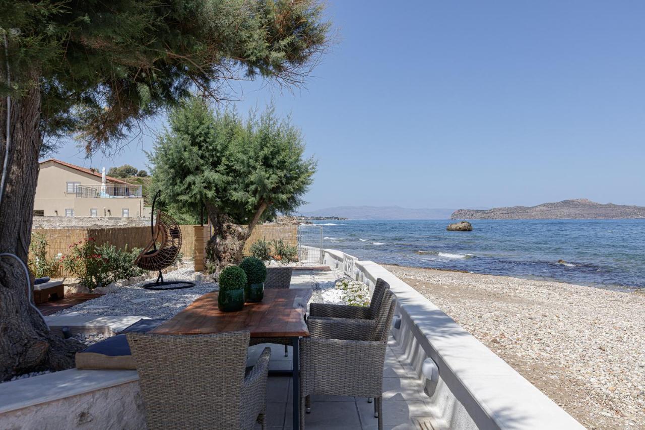 Villa Seashell -Wonderful Newly Renovated Villa On The Beach Galatás Buitenkant foto