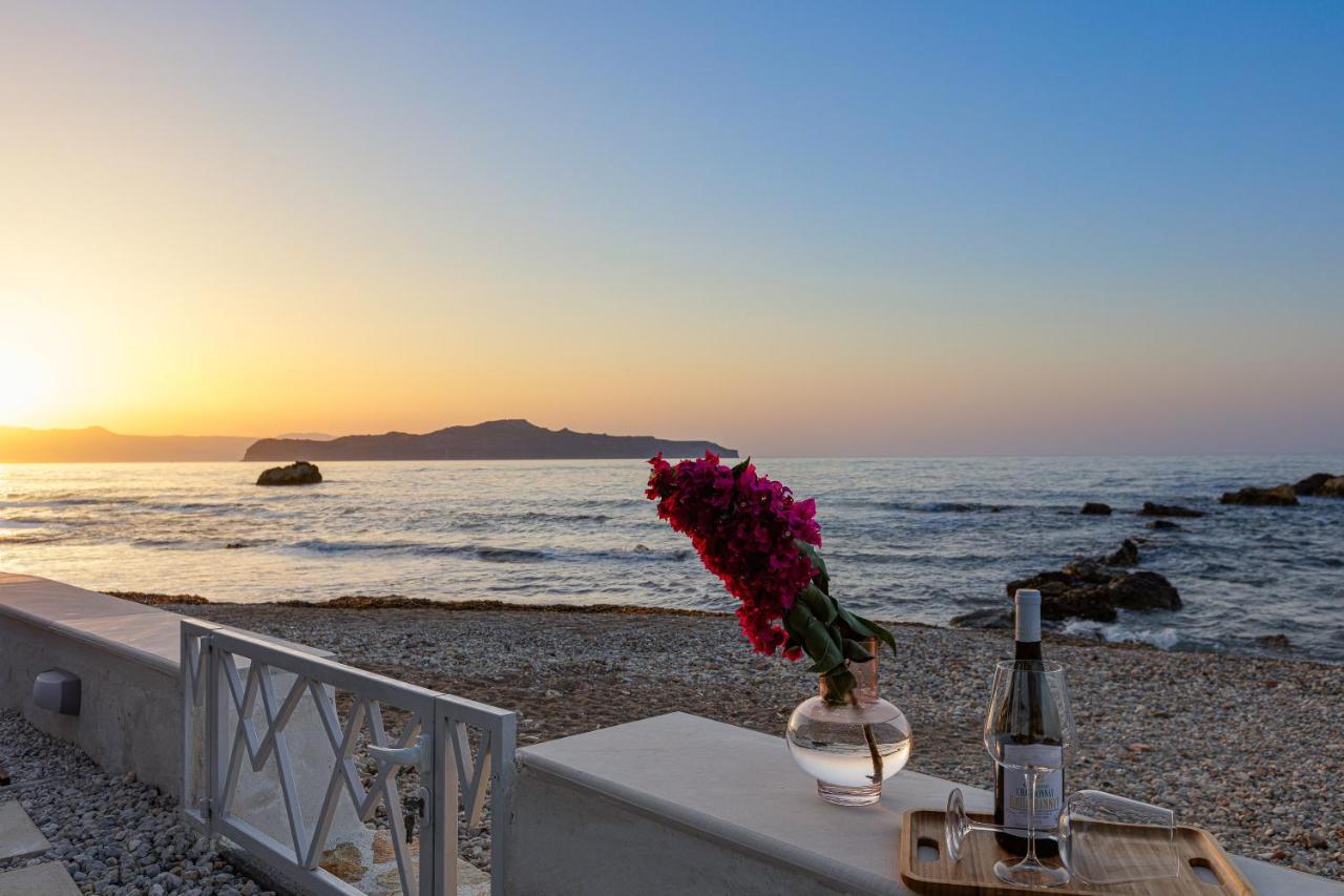 Villa Seashell -Wonderful Newly Renovated Villa On The Beach Galatás Buitenkant foto